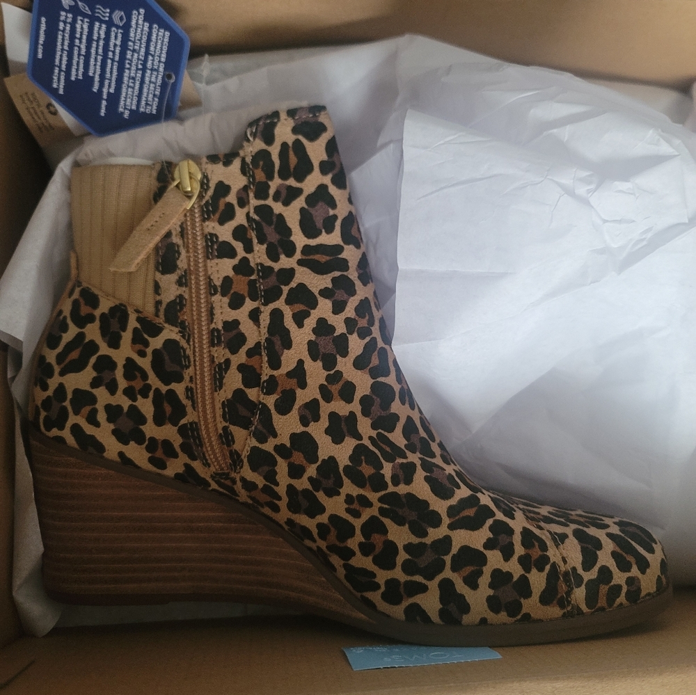 TOMS Sadie Booties